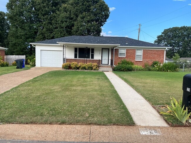 Building Photo - 128 N Leland Dr