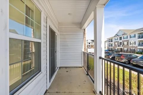 Building Photo - 718 Stiller Ln