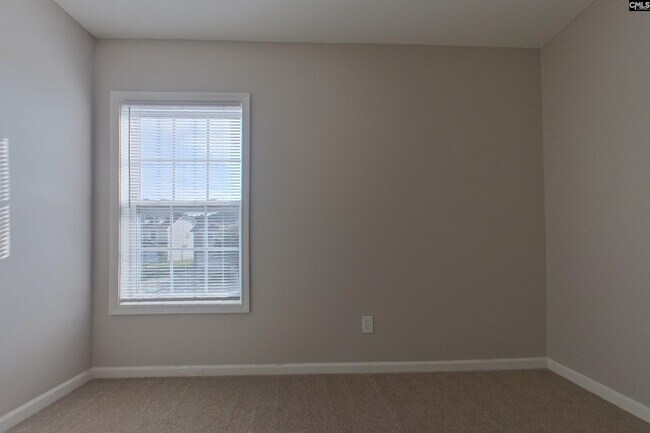 Building Photo - 403 Parkstone Ct
