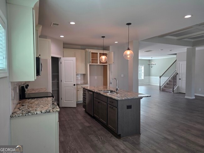 Building Photo - 132 W River Cane Run