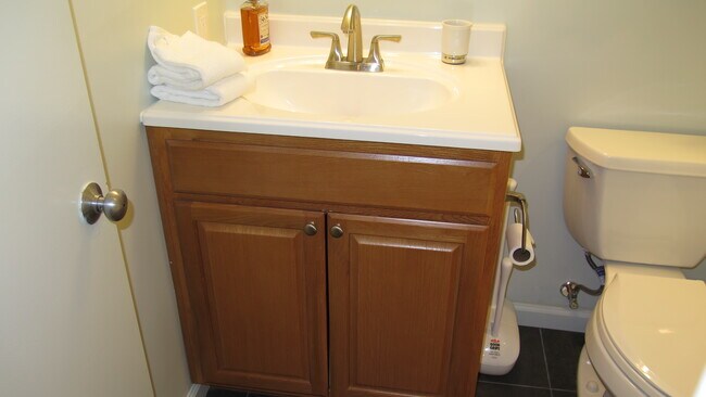 Building Photo - Crossway Community