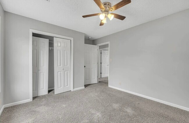 Building Photo - 3423 Queensbury Rd