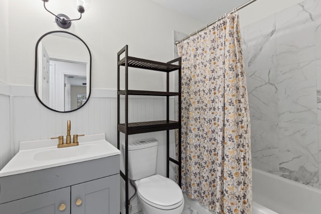 Building Photo - 5925 Couton Dr