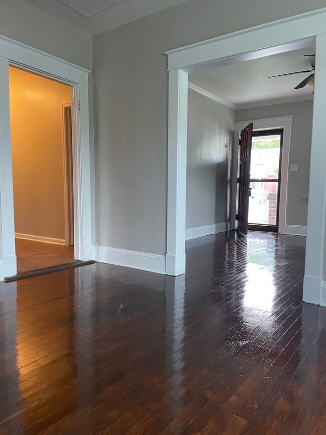 Building Photo - 3 Bedroom 1 Bath Single story