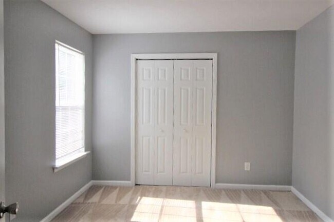 Building Photo - 206 Corley Cir
