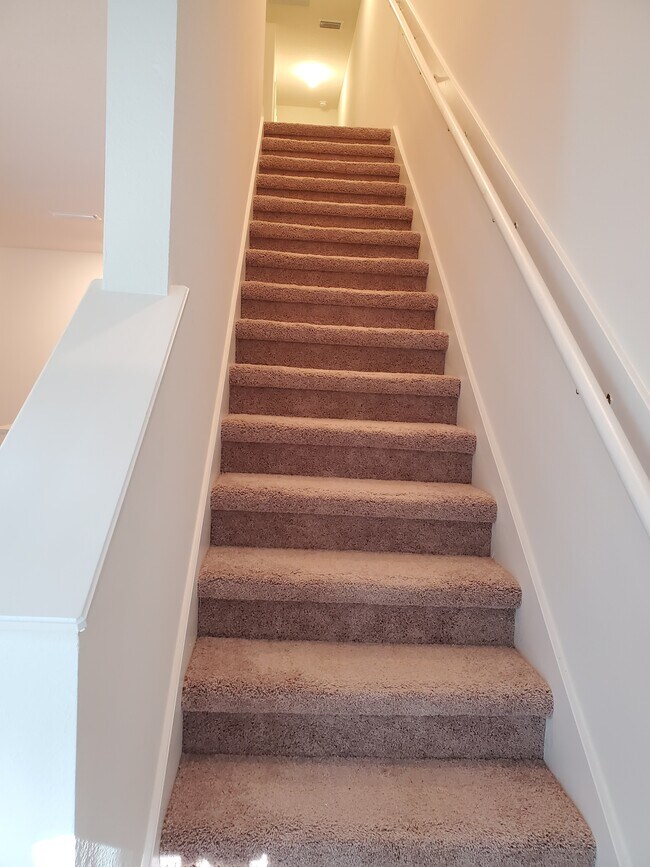 Building Photo - 6085 Greenland Rd