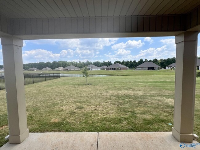 Building Photo - 142 Tango Dr