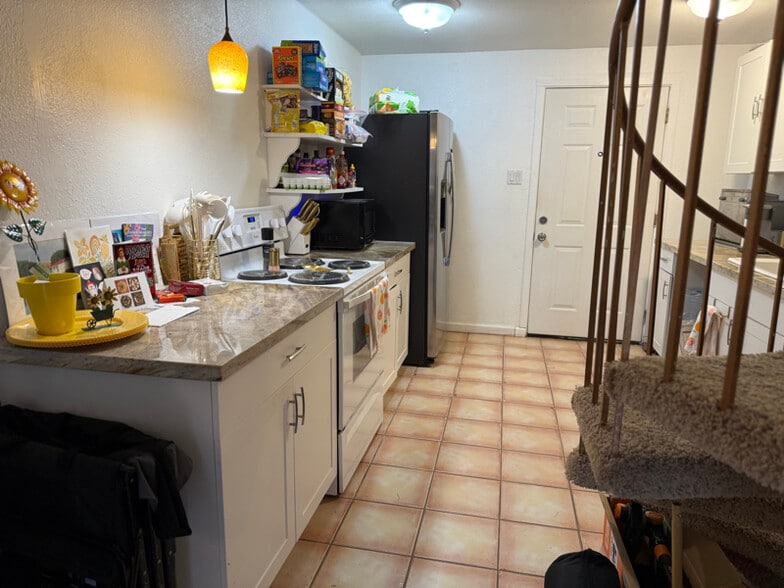 Building Photo - 91 Haku Pl