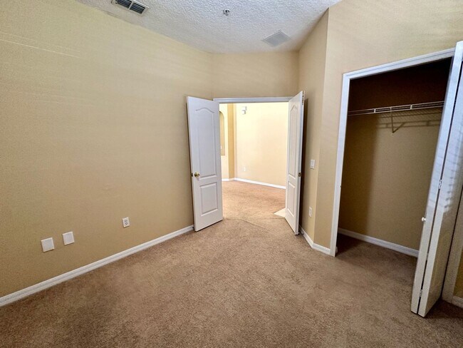 Building Photo - Beautiful 4-Bedroom Home near Lake Nona!