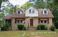 Building Photo - 10518 Doyle Blvd