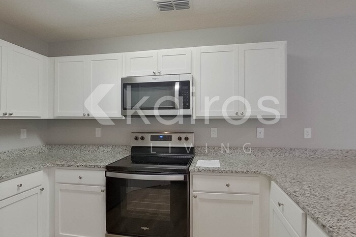 Building Photo - 11185 N Balboa Terrace