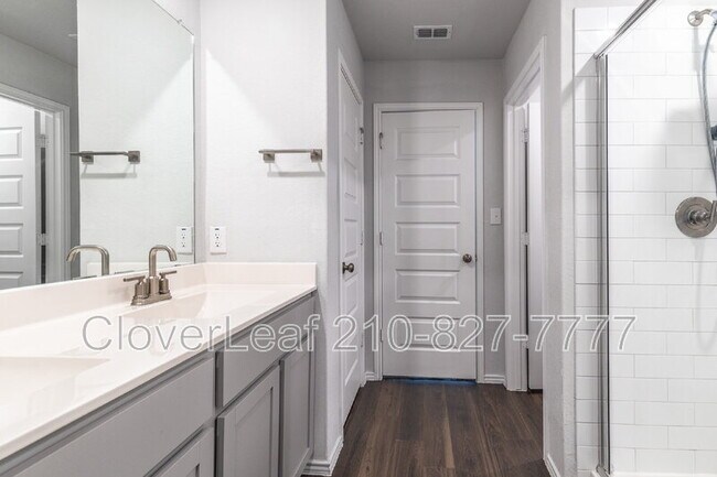 Building Photo - 13151 Bay Pt Wy