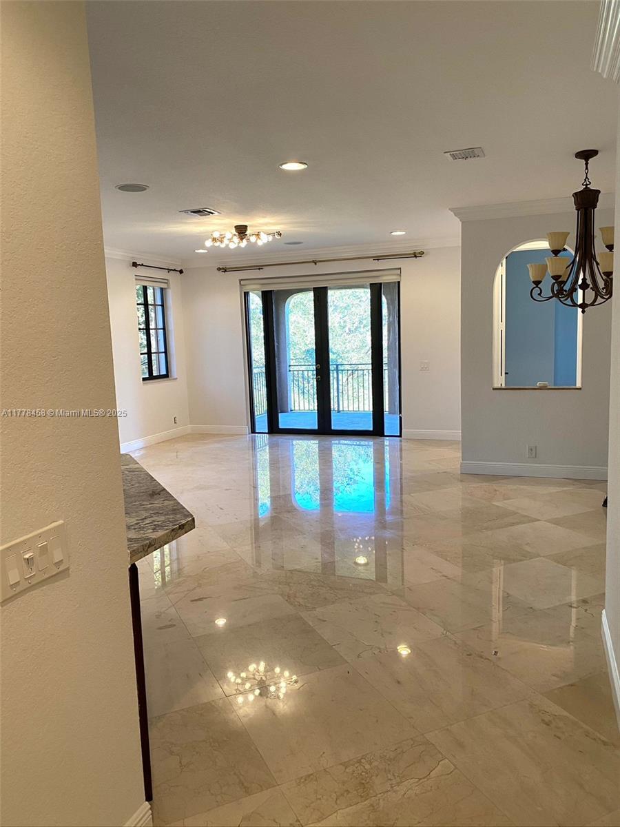 Building Photo - 2795 Kinsington Cir