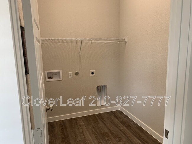 Building Photo - 708 Stonemanor Bay