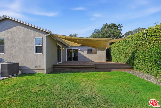 Building Photo - 11370 Matteson Ave