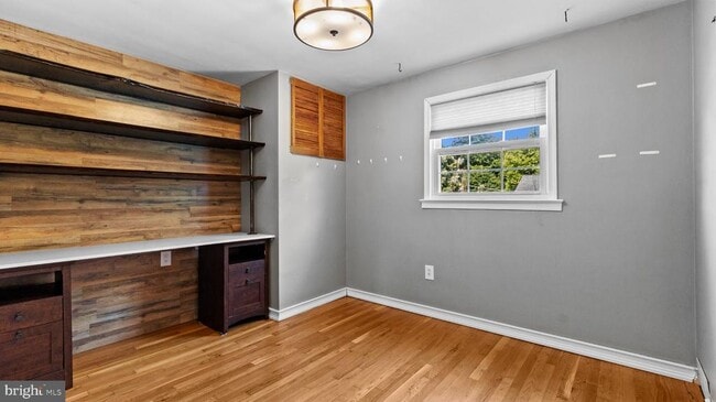 Building Photo - 203 Ashwood Way