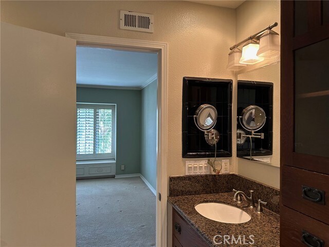 Building Photo - 340 Spinnaker Way