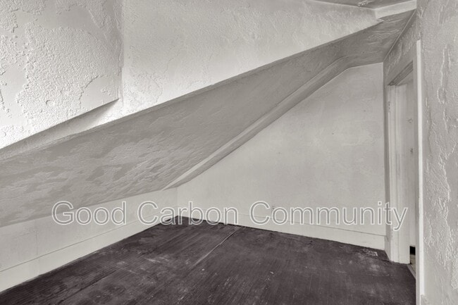Building Photo - 111 Cottage St