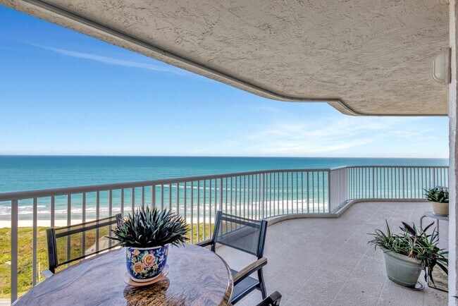 Building Photo - 5051 N Hwy A1A