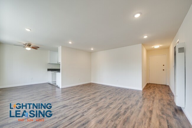 Building Photo - 6543 Sepulveda Blvd