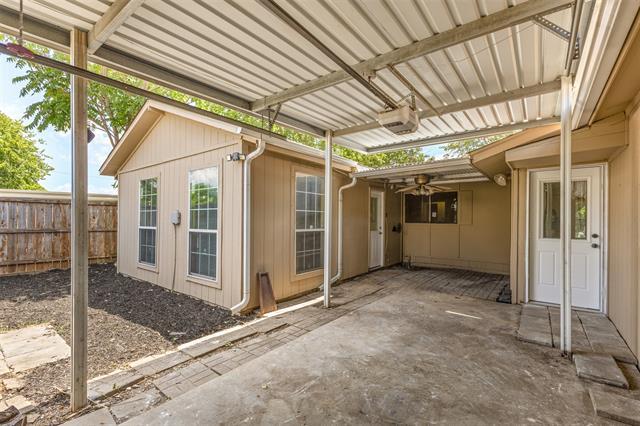 Building Photo - 929 Meadow Mead Dr