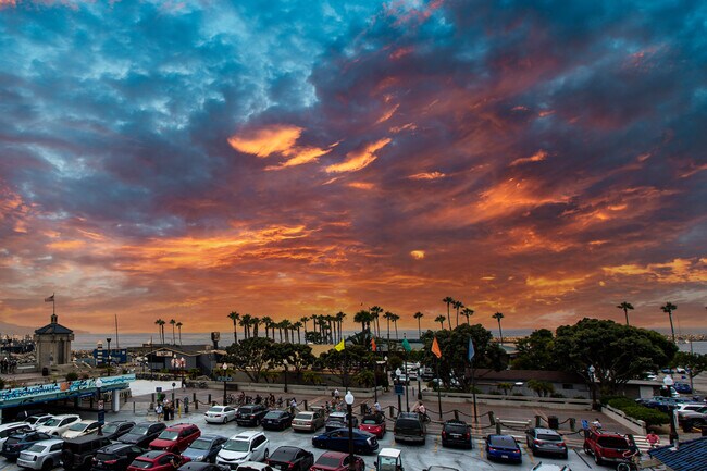 Building Photo - 140 The Village