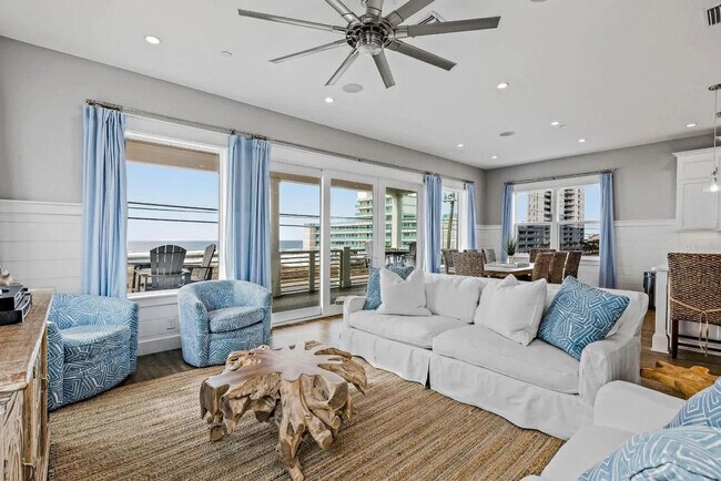 Building Photo - 14324 Front Beach Rd