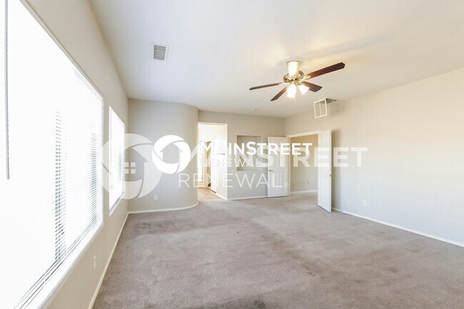 Building Photo - 5334 W Bowker St