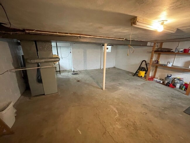 Building Photo - 157 Merritt Ave
