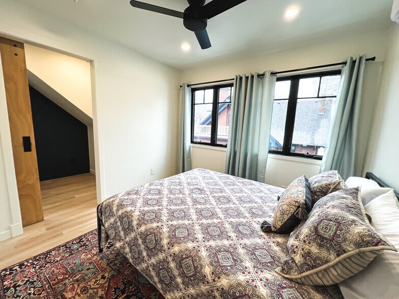 Building Photo - 2520 Jefferson Ave