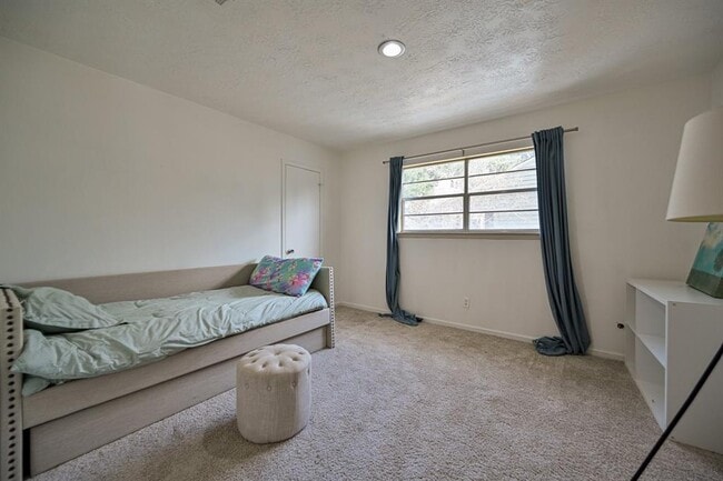 Building Photo - 11827 Normont Dr