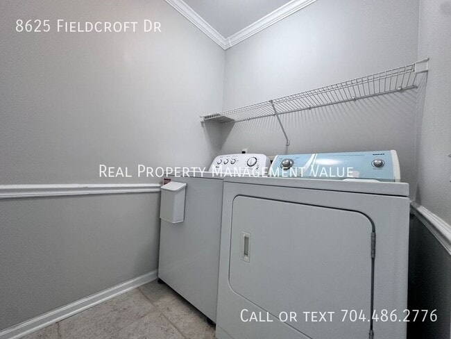 Building Photo - 8625 Fieldcroft Dr