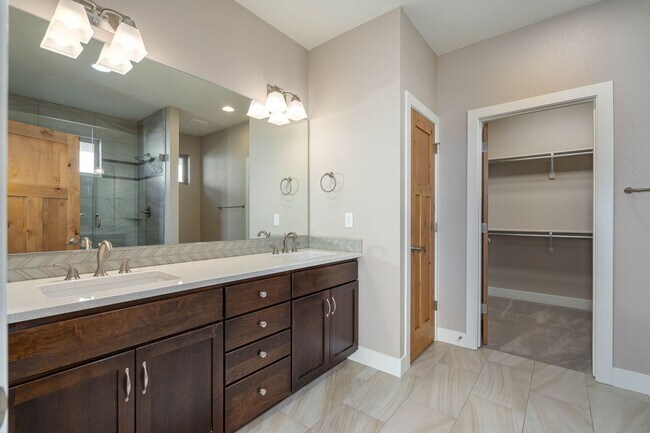 Building Photo - 6928 Summerwind Ct