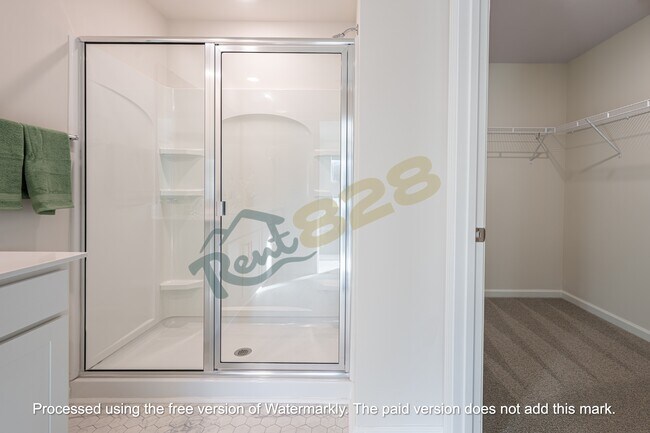 Building Photo - 96 Farmwood Ln