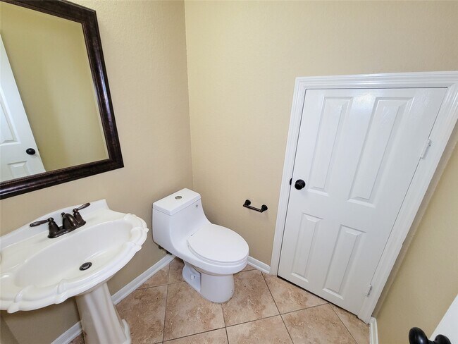 Building Photo - 21123 Amber Crossing Dr