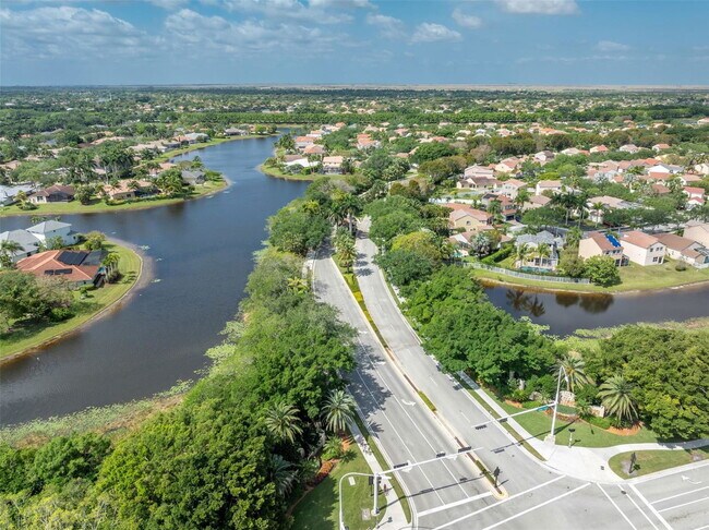 Building Photo - 1005 Cedar Falls Dr