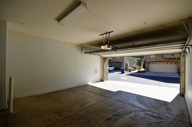 Building Photo - 2024 S Baldwin