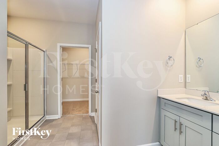 Building Photo - 353 Willowbrooke Way