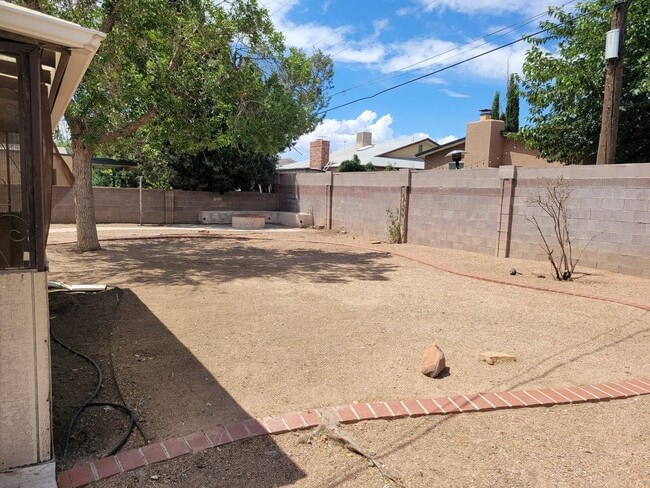 Building Photo - COMING SOON-Updated 3 bedroom 2 bath