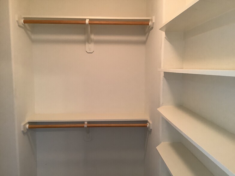 Building Photo - 13709 Bighorn Trl