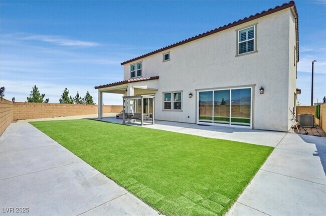 Building Photo - 10112 Pleasant Knoll Ave