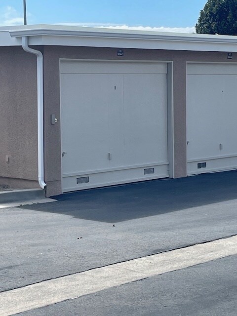 Building Photo - 8856 Sutter Cir