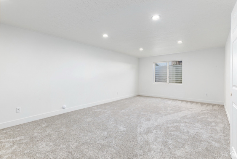 Building Photo - 1084 W 300 S St