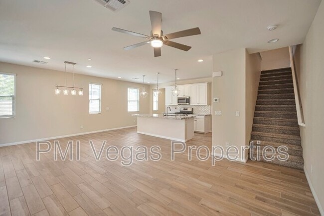 Building Photo - 780 Aurora Vale Pl