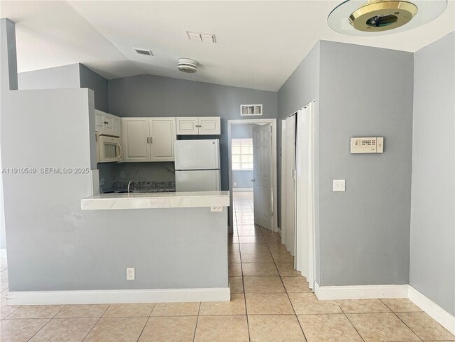 Building Photo - 1234 SW 71st Terrace