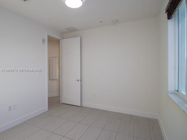 Building Photo - 6416 NW 102nd Ct