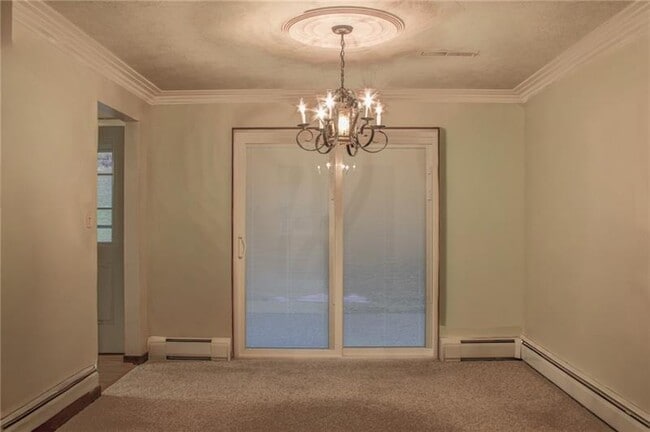 Building Photo - 214 Maplewood Dr