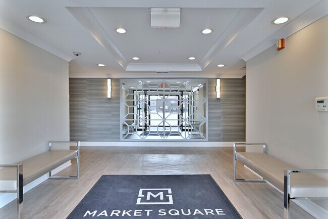 Building Photo - 210 N Addison Ave #401