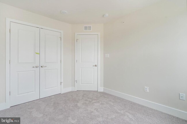 Building Photo - 1425 Clingmans Dome Dr