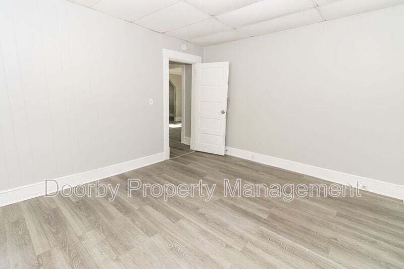 Building Photo - 3115 14th Ave